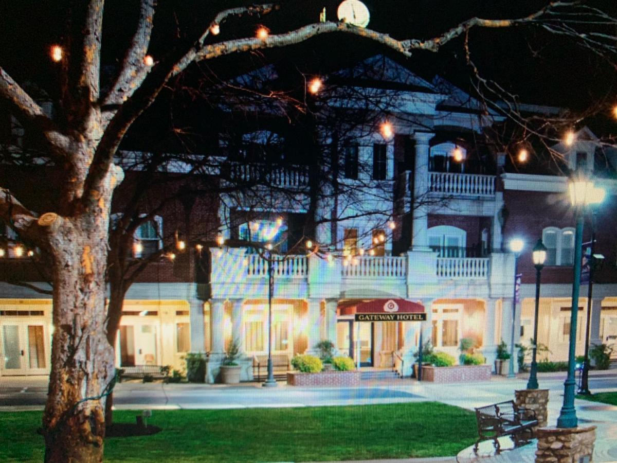 Gateway Hotel, Trademark Collection By Wyndham Copper Cove Subdivision Екстериор снимка