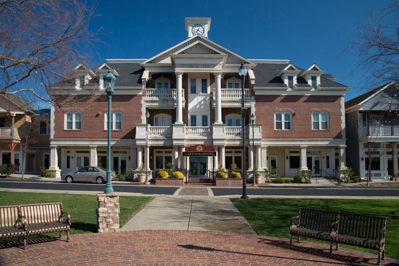 Gateway Hotel, Trademark Collection By Wyndham Copper Cove Subdivision Екстериор снимка